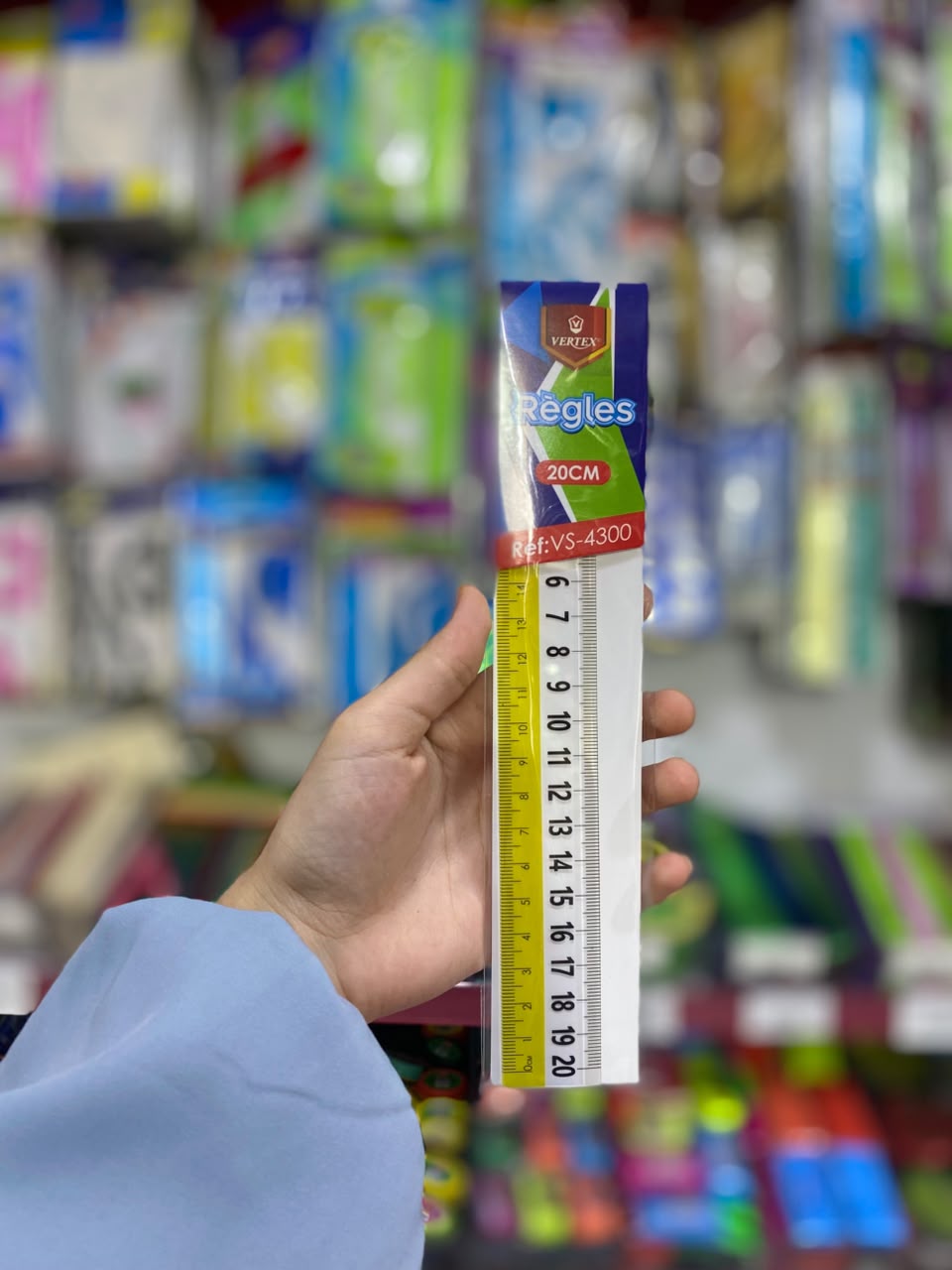 مسطرة فرتكس 20سم4300