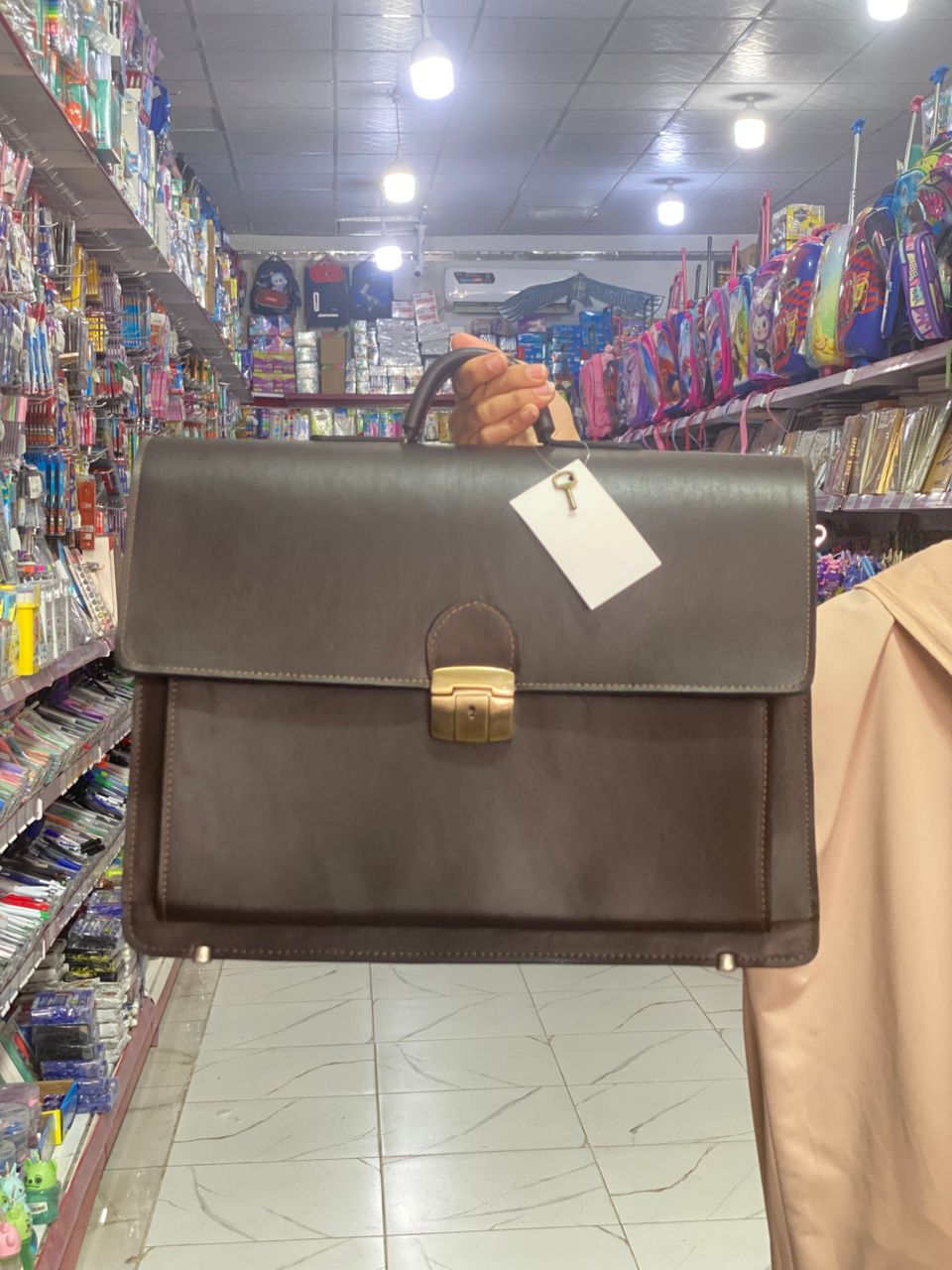 محفظة فرسال جلد 135